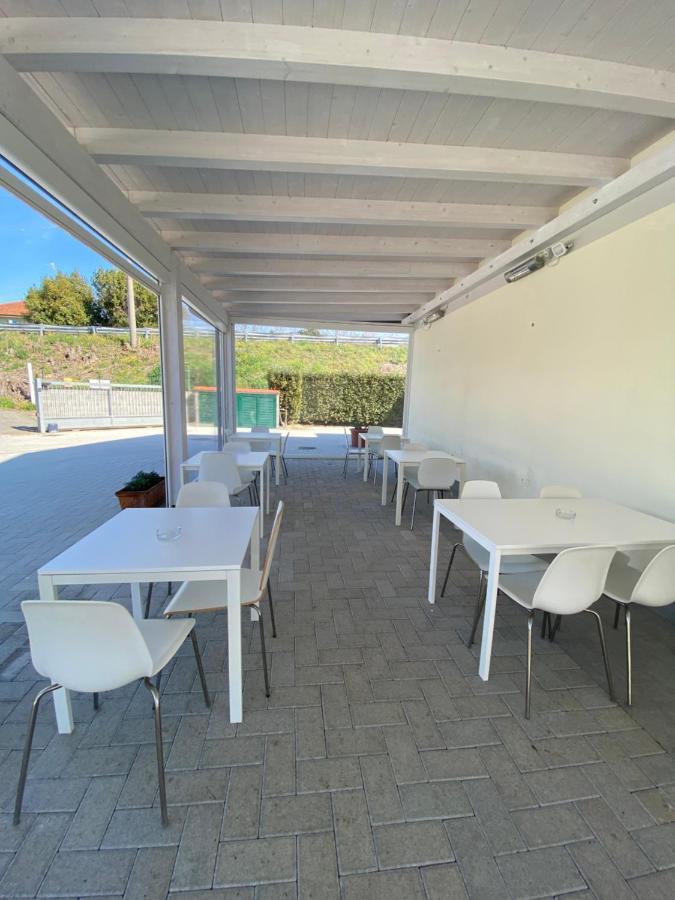Rta La Pineta Aparthotel Sarzana Exterior foto