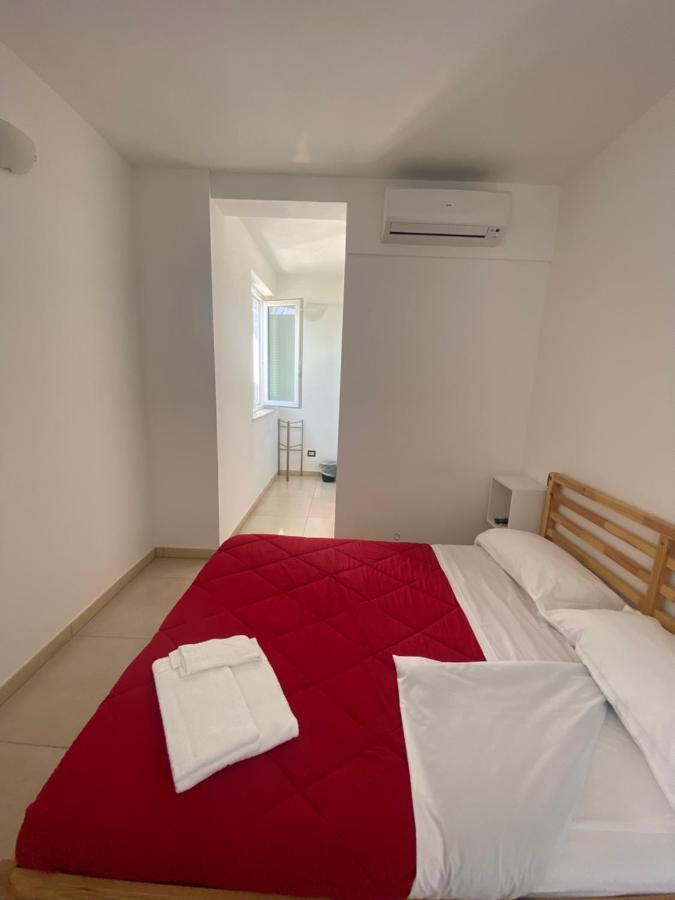 Rta La Pineta Aparthotel Sarzana Exterior foto