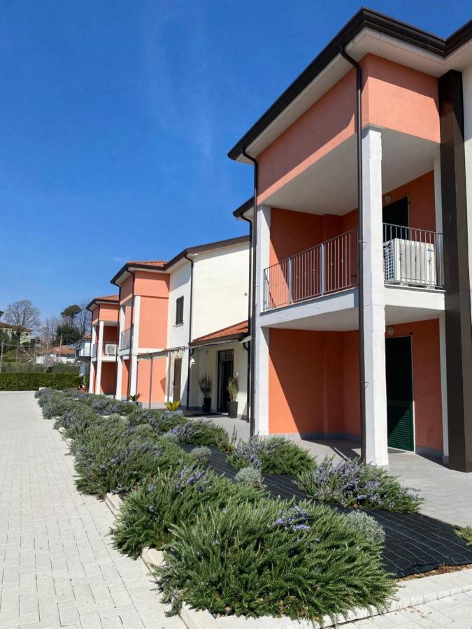Rta La Pineta Aparthotel Sarzana Exterior foto